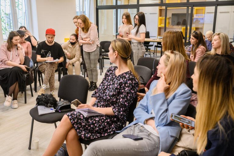 Истории успеха студенток школы фриланса